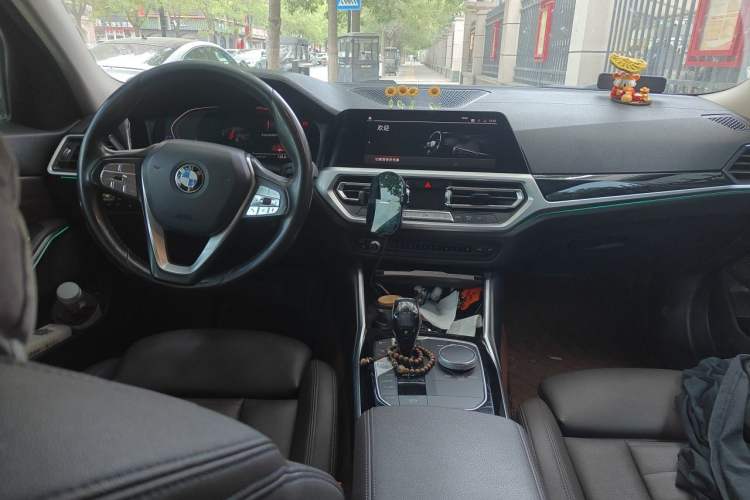 Used BMW 3 Series 2020 325Li First Edition Center Console