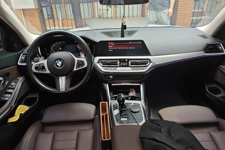 Used BMW 3 Series 2020 Facelifted 325Li M Sport Night Edition Package Center Console