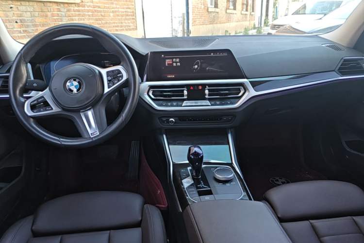 Used BMW 3 Series 2020 325Li xDrive M Sport Package Center Console
