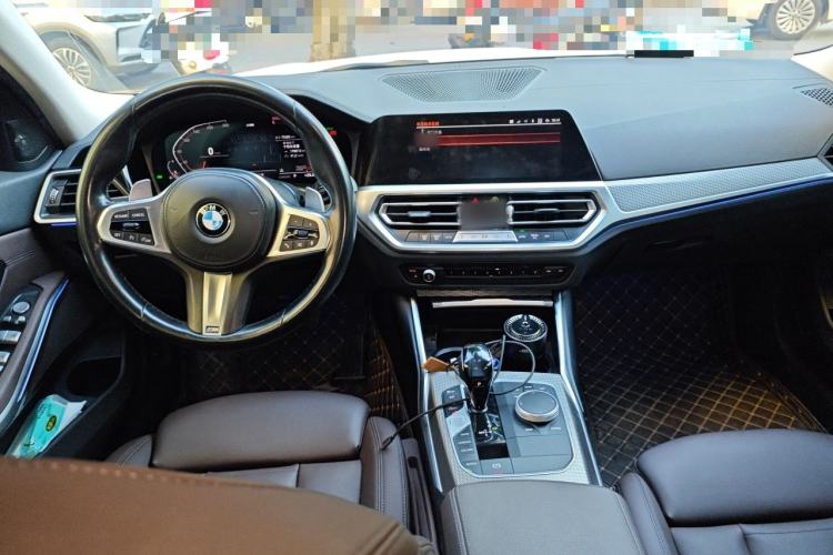 Used BMW 3 Series 2020 Facelifted 325Li M Sport Night Edition Package Center Console