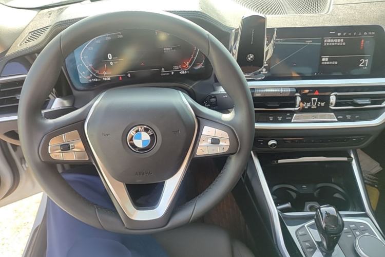 Used BMW 3 Series 2020 325Li First Edition Center Console
