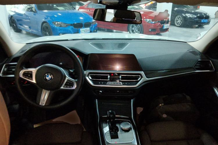 Used BMW 3 Series 2020 Restyled 325Li M Sport Package Center Console