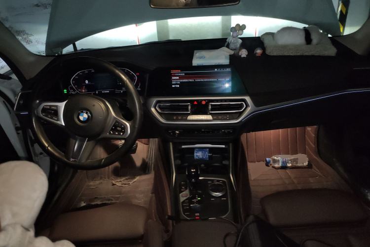 Used BMW 3 Series 2020 325i M Sport Package Center Console