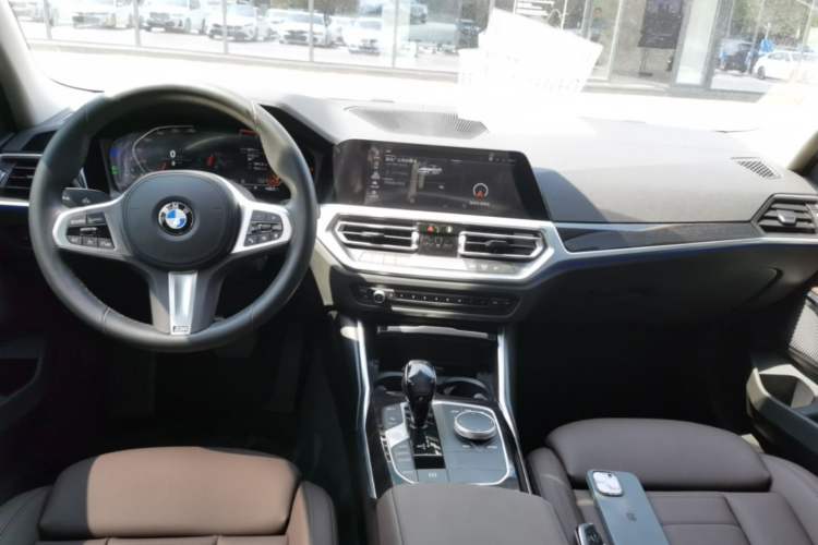 Used BMW 3 Series 2020 Restyled 325Li M Sport Package Center Console