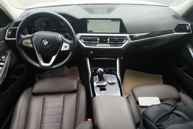 Used BMW 3 Series 2020 325Li First Edition Center Console