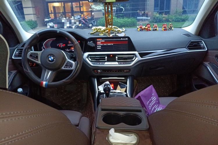 Used BMW 3 Series 2020 320Li M Sport Package Center Console