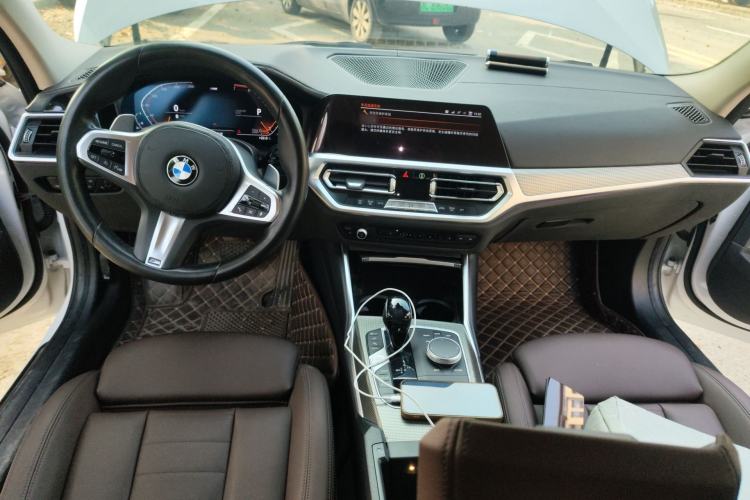 Used BMW 3 Series 2020 Facelifted 325Li M Sport Night Edition Package Center Console