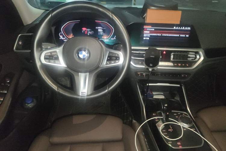 Used BMW 3 Series 2020 320Li M Sport Package Center Console