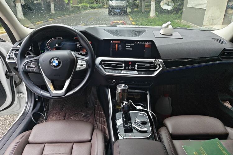 Used BMW 3 Series 2020 325Li First Edition Center Console