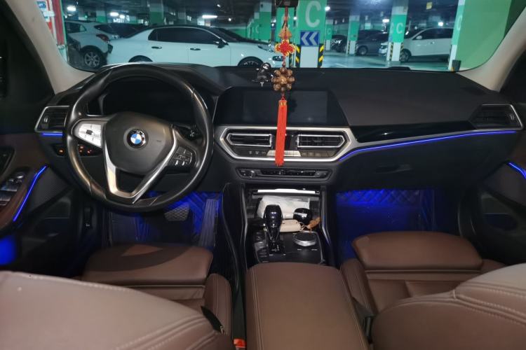 Used BMW 3 Series 2020 325Li First Edition Center Console