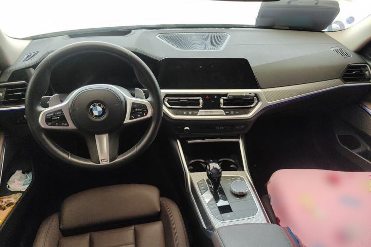 Used BMW 3 Series 2020 330i M Sport Night Edition Center Console