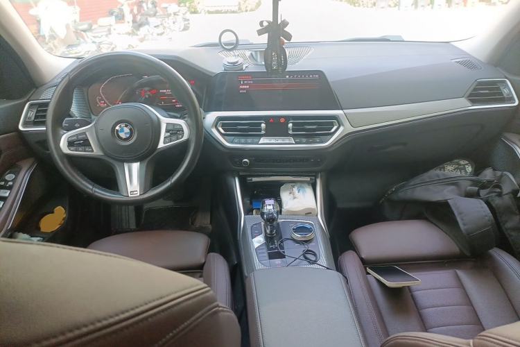 Used BMW 3 Series 2020 325Li M Sport Package Center Console
