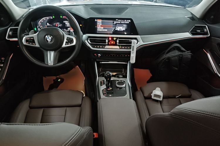 Used BMW 3 Series 2020 Restyled 325i M Sport Night Edition Package Center Console