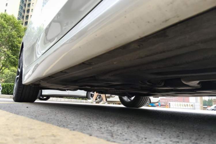 Used BMW 3 Series 2020 325Li M Sport Package Chassis Front Right