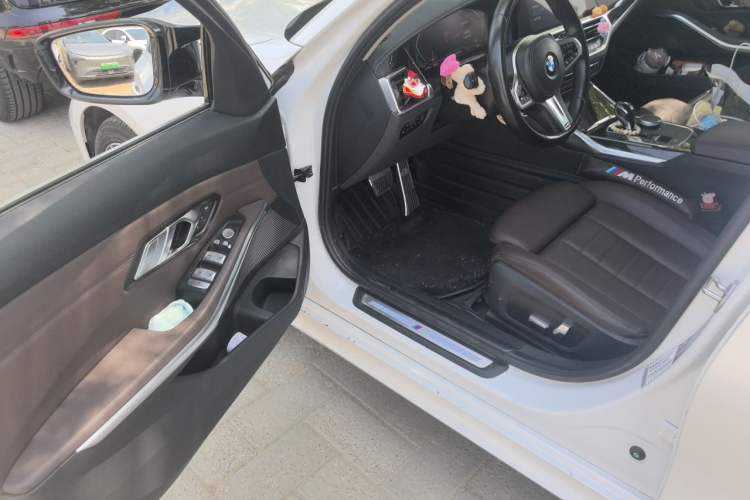 Used BMW 3 Series 2020 Restyled 325Li M Sport Package Driver Seat