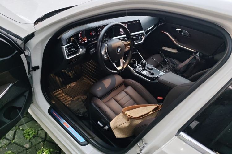 Used BMW 3 Series 2020 325Li First Edition Driver Seat