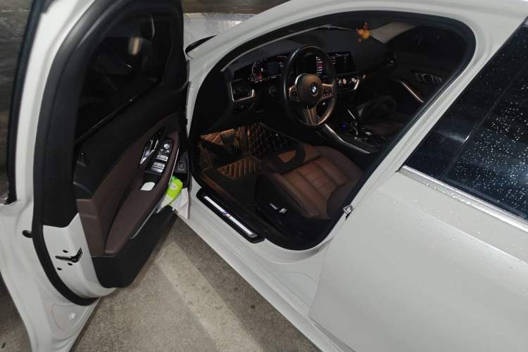 Used BMW 3 Series 2020 Facelifted 325i M Sport Package Driver Seat