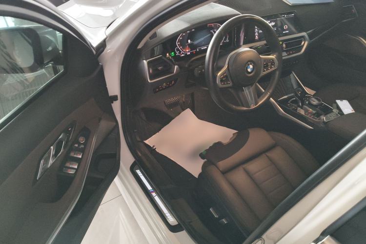 Used BMW 3 Series 2020 Restyled 325Li M Sport Package Driver Seat