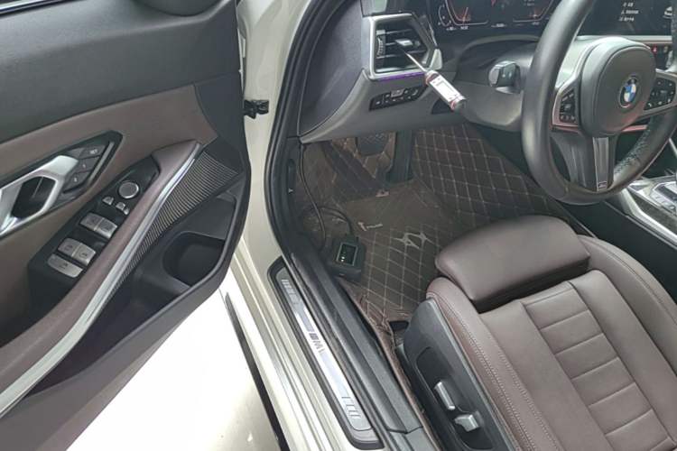 Used BMW 3 Series 2020 Restyled 325Li M Sport Package Driver Seat