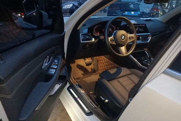 Used BMW 3 Series 2020 320Li M Sport Package Driver Seat