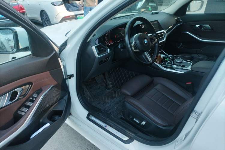 Used BMW 3 Series 2020 Restyled 325Li M Sport Package Driver Seat