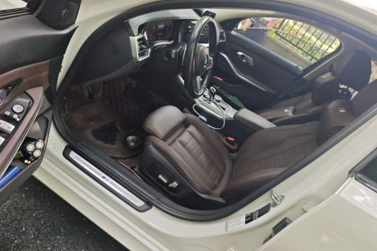 Used BMW 3 Series 2020 Facelifted 325Li M Sport Night Edition Package Driver Seat