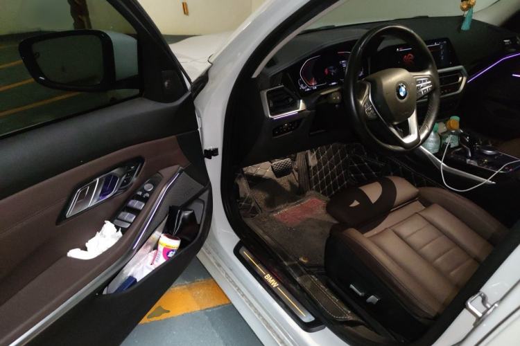 Used BMW 3 Series 2020 325Li First Edition Driver Seat