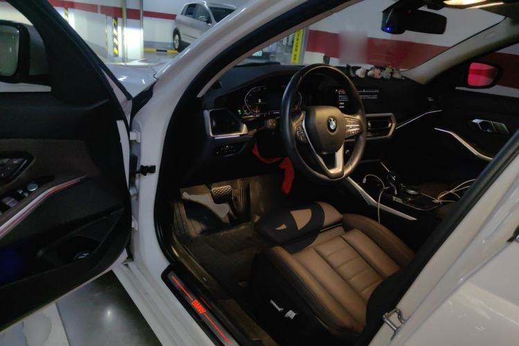 Used BMW 3 Series 2020 325Li First Edition Driver Seat