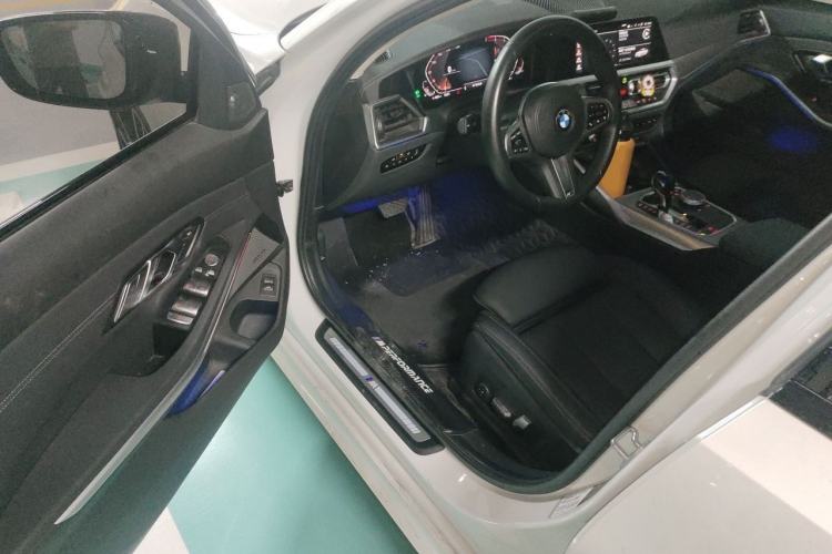 Used BMW 3 Series 2020 Restyled 325i M Sport Night Edition Package Driver Seat