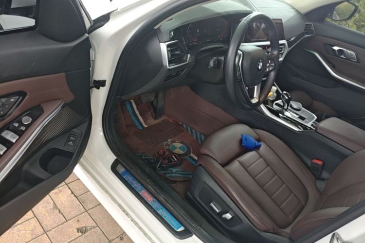 Used BMW 3 Series 2020 325Li First Edition Driver Seat