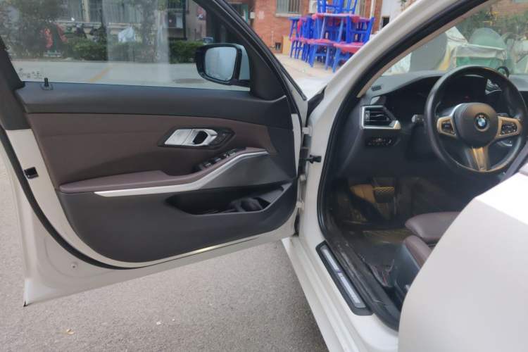 Used BMW 3 Series 2020 320Li M Sport Package Driver Seat