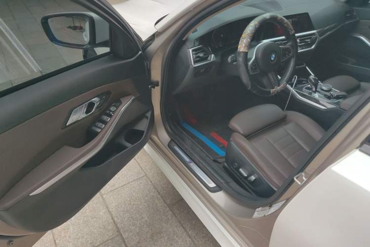 Used BMW 3 Series 2020 Facelift 325Li First Edition Driver Seat
