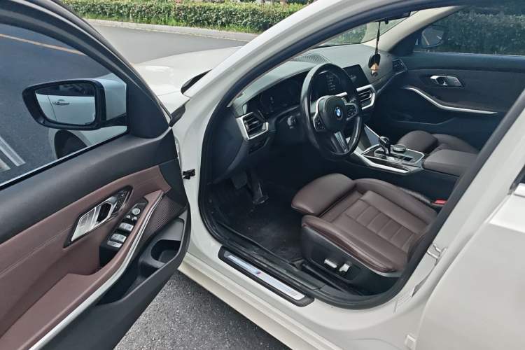 Used BMW 3 Series 2020 Restyled 325Li M Sport Package Driver Seat