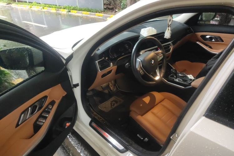 Used BMW 3 Series 2020 320i Sport Package Driver Seat