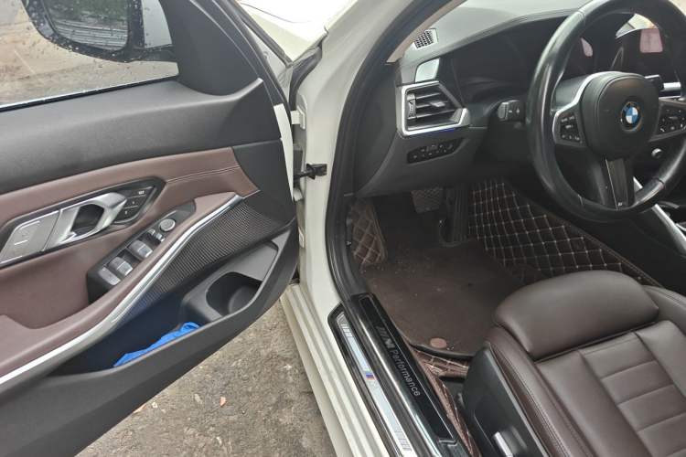 Used BMW 3 Series 2020 Restyled 325Li M Sport Package Driver Seat