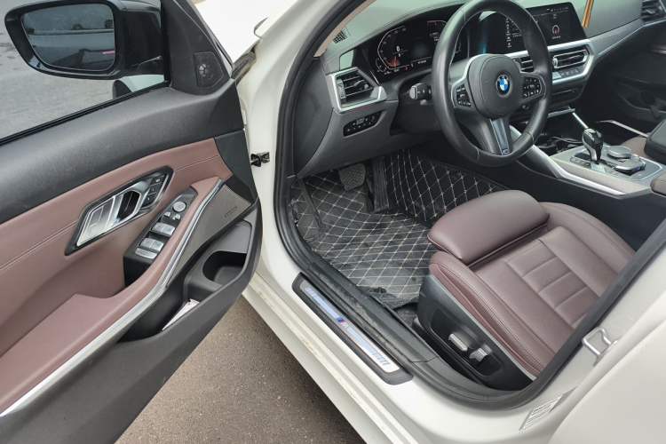 Used BMW 3 Series 2020 Facelifted 325Li M Sport Night Edition Package Driver Seat