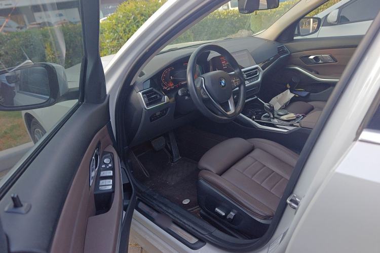 Used BMW 3 Series 2020 325Li First Edition Driver Seat