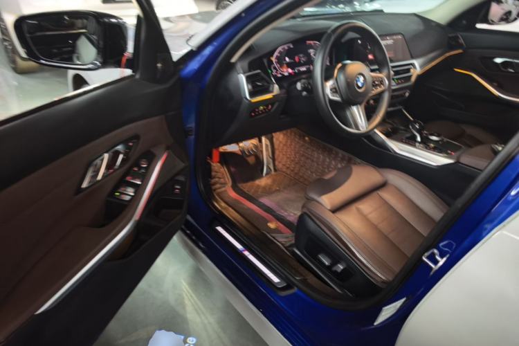 Used BMW 3 Series 2020 Restyled 325i M Sport Night Edition Package Driver Seat