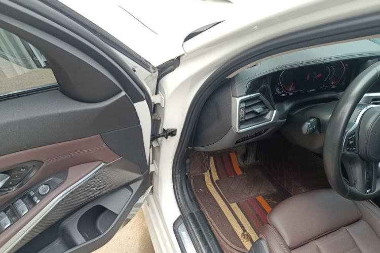 Used BMW 3 Series 2020 Restyled 325Li M Sport Package Driver Seat