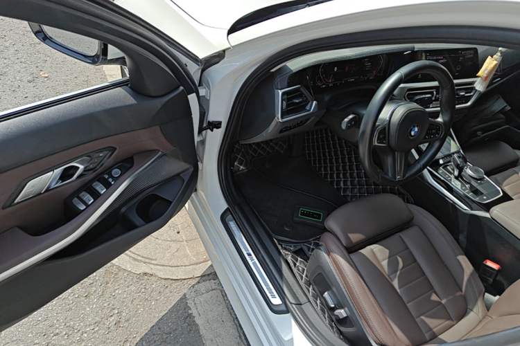Used BMW 3 Series 2020 320Li M Sport Package Driver Seat