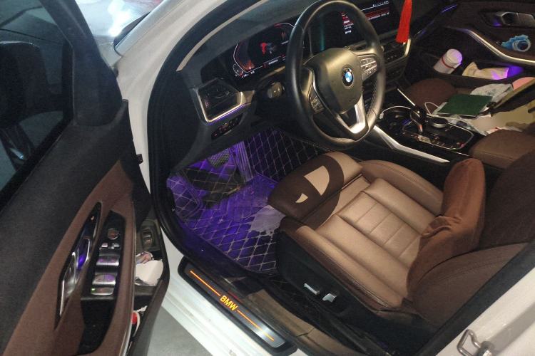 Used BMW 3 Series 2020 320i Sport Package Driver Seat