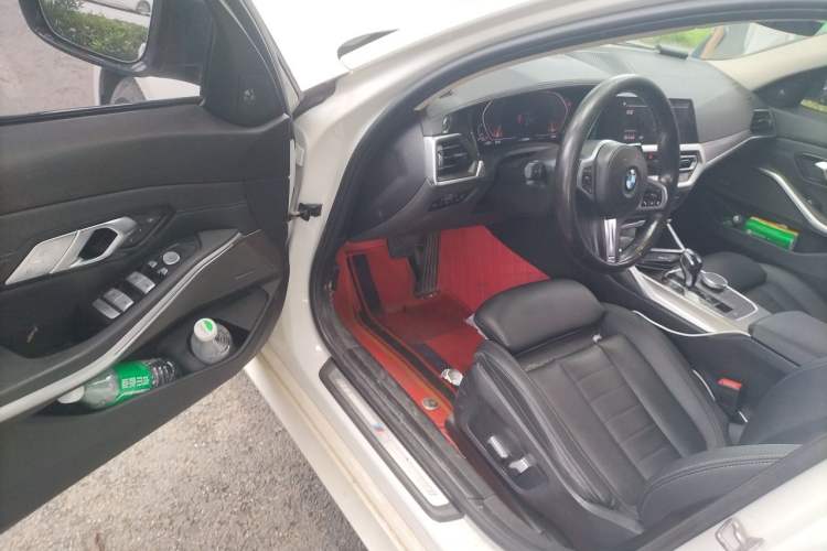 Used BMW 3 Series 2020 Restyled 325i M Sport Night Edition Package Driver Seat