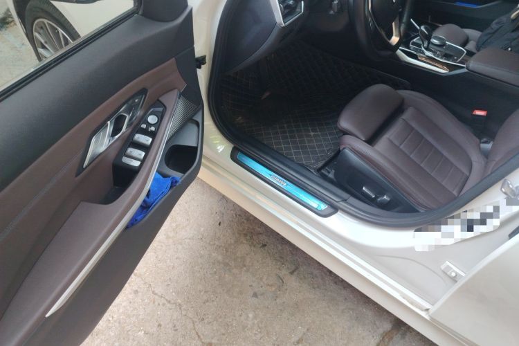 Used BMW 3 Series 2020 325Li First Edition Driver Seat