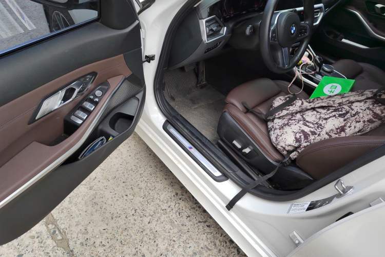 Used BMW 3 Series 2020 320Li M Sport Package Driver Seat