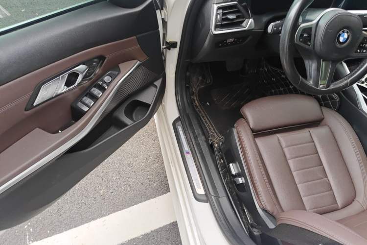Used BMW 3 Series 2020 320Li M Sport Package Driver Seat