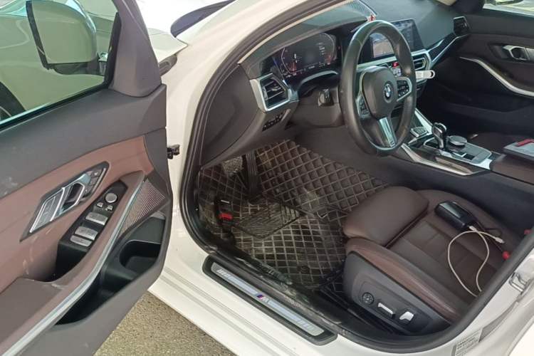 Used BMW 3 Series 2020 Restyled 325Li M Sport Package Driver Seat
