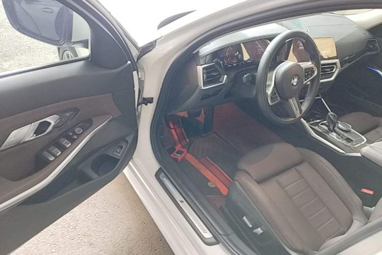 Used BMW 3 Series 2020 Restyled 325Li M Sport Package Driver Seat
