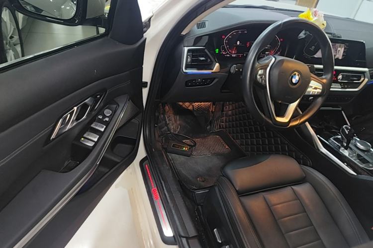 Used BMW 3 Series 2020 325Li First Edition Driver Seat