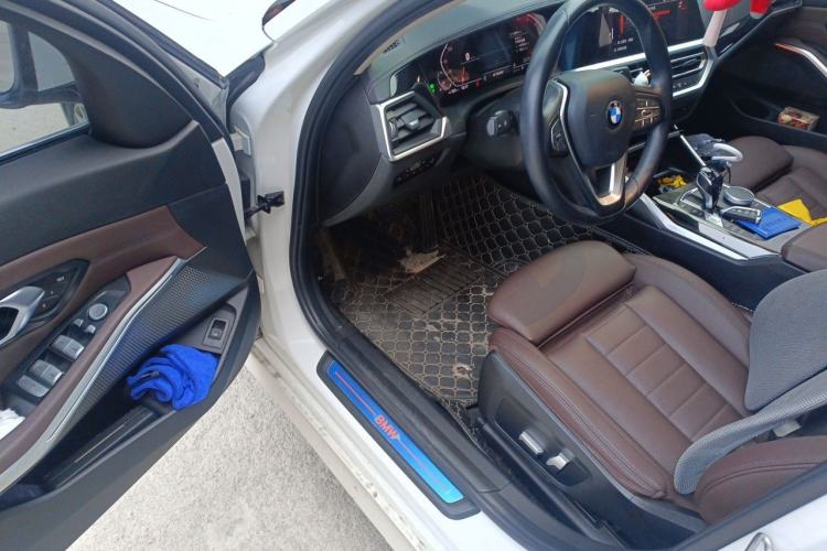 Used BMW 3 Series 2020 325Li First Edition Driver Seat