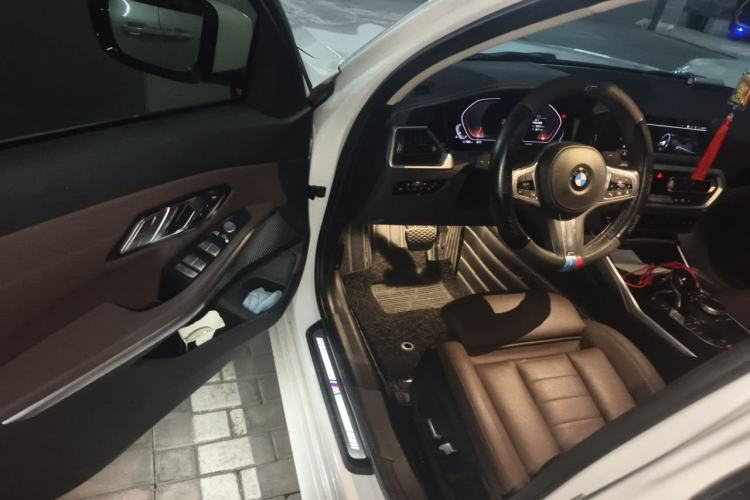 Used BMW 3 Series 2020 320Li M Sport Package Driver Seat